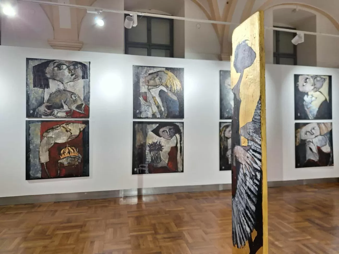 mahalaua paradis8, curatorial