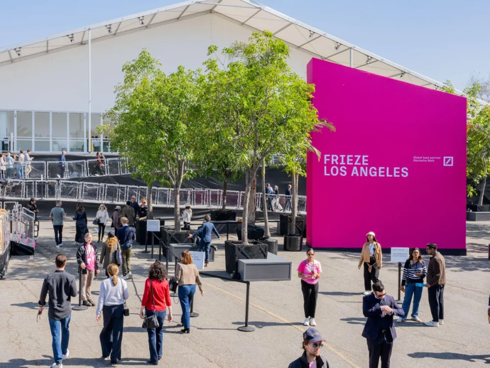 frieze los angeles, foto casey kelbaugh