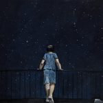 hora damian, tânără la balcon, (2006)