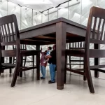 robert therrien, under the table, 1994, foto joshua white