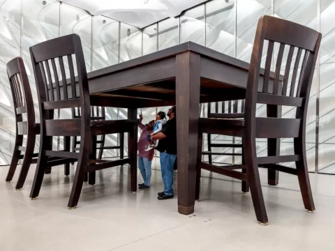 robert therrien, under the table, 1994, foto joshua white