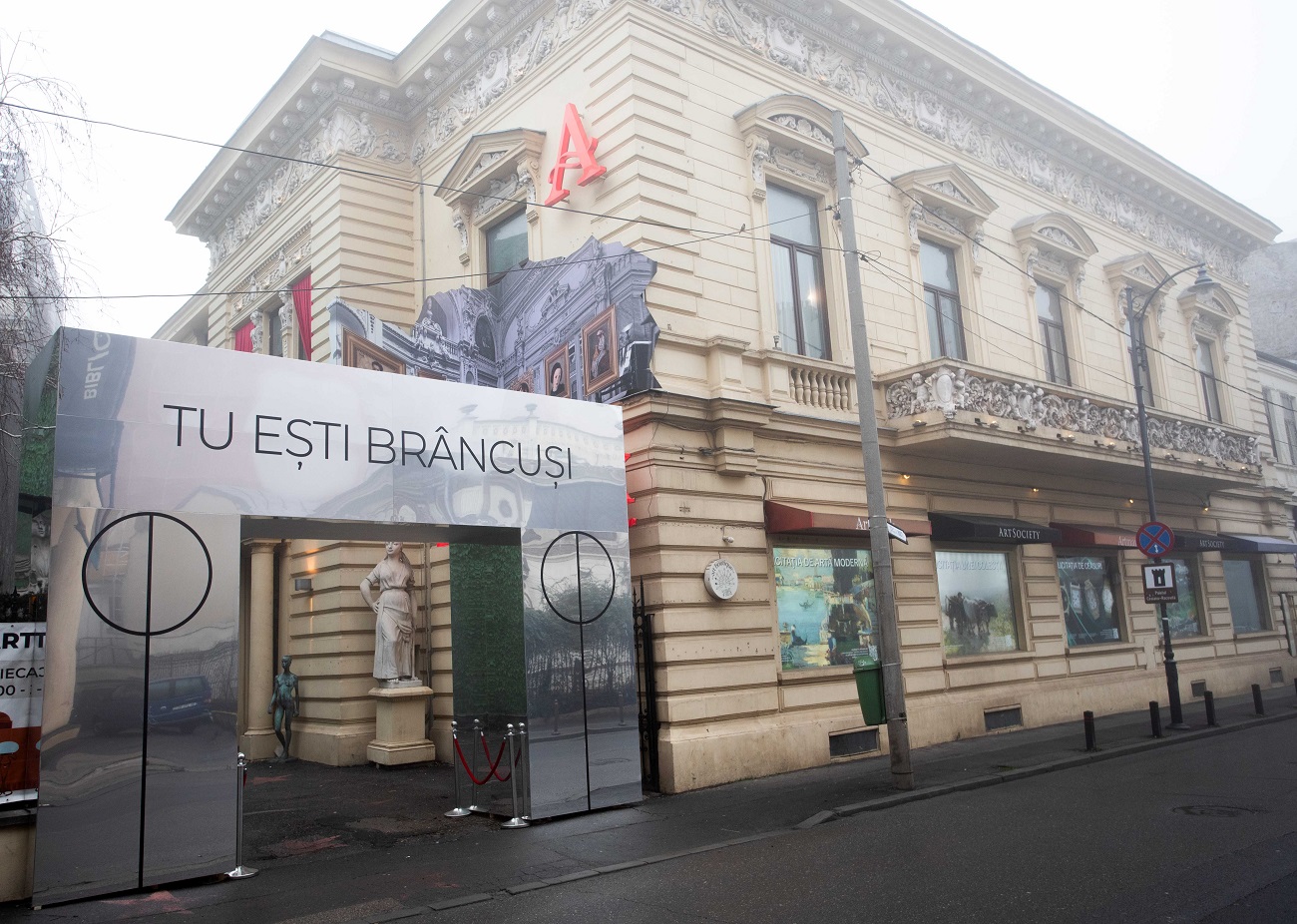 poarta sărutului tu ești brâncuși, artmark