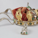 coroana imparatesei eugenie deformata, luvru, foto thomas clot