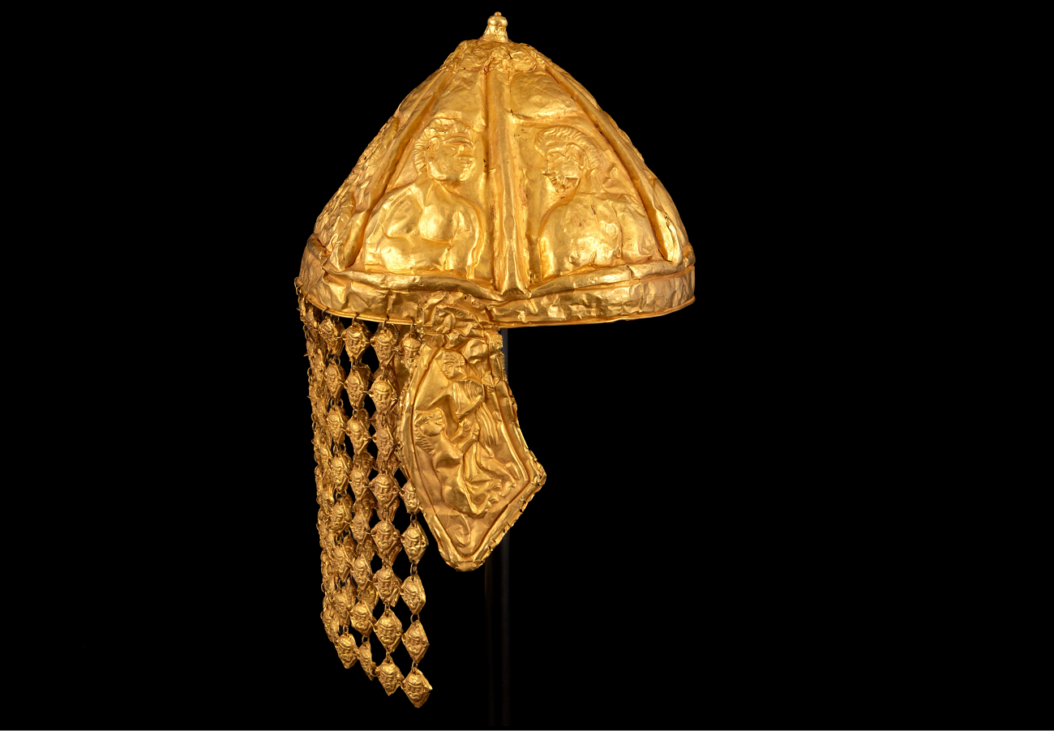 coiful cu eroi, profil dreapta, artmark