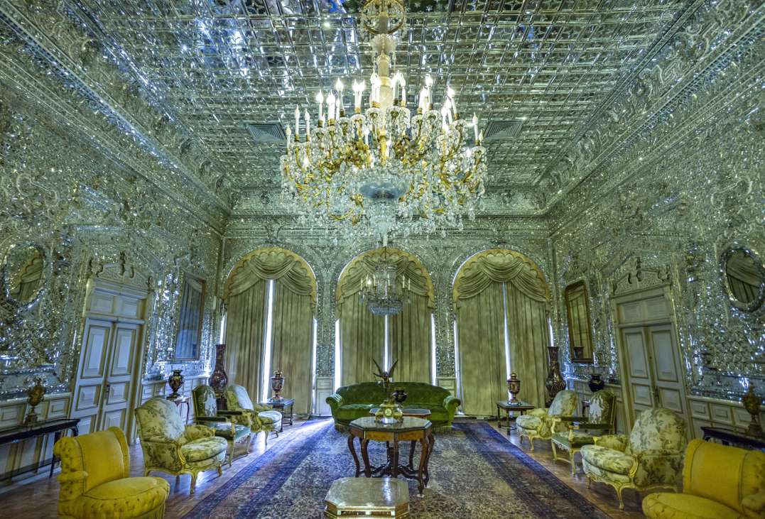 palatul golestan, teheran, iran, shutterstock, curatorial