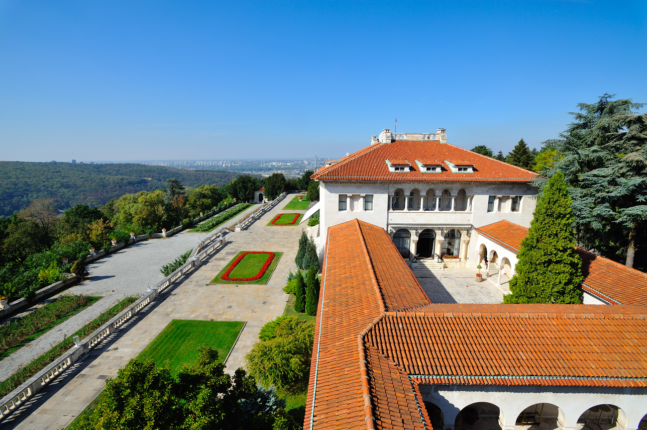 palatul regal belgrad, shutterstock, curatorial