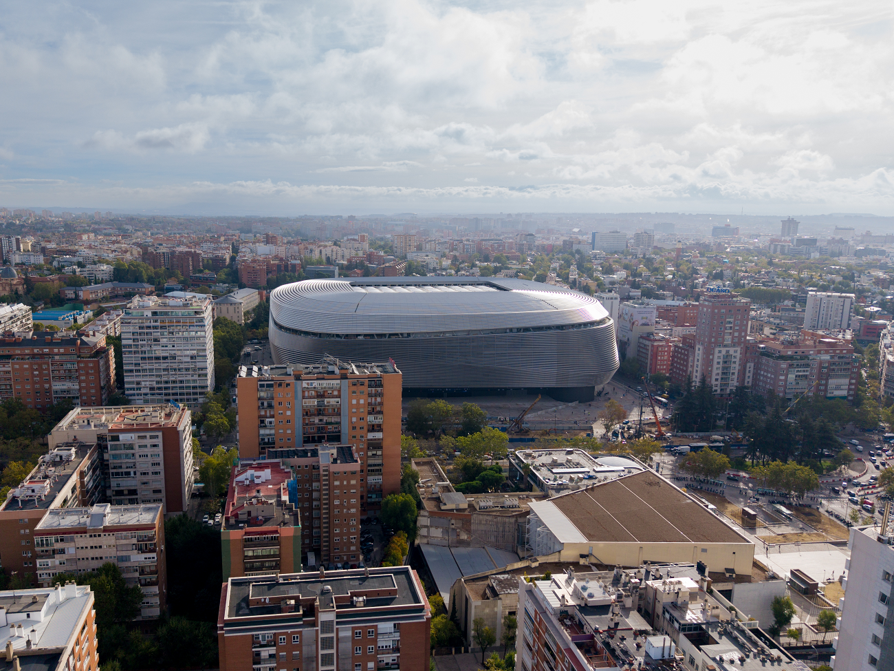 stadionul santiago bernabeu, madrid, shutterstock, curatorial