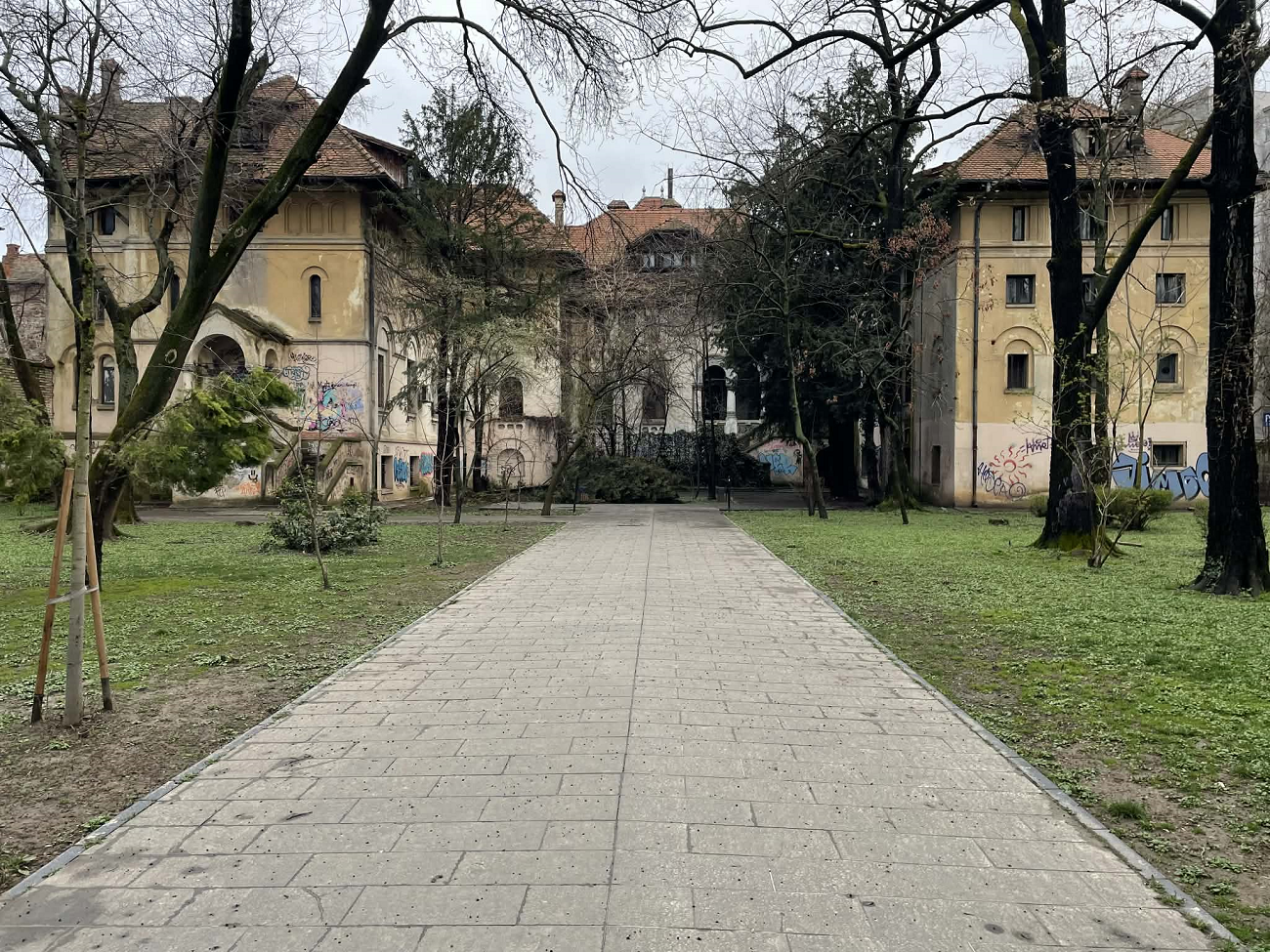 așezămintele brătianu, curatorial