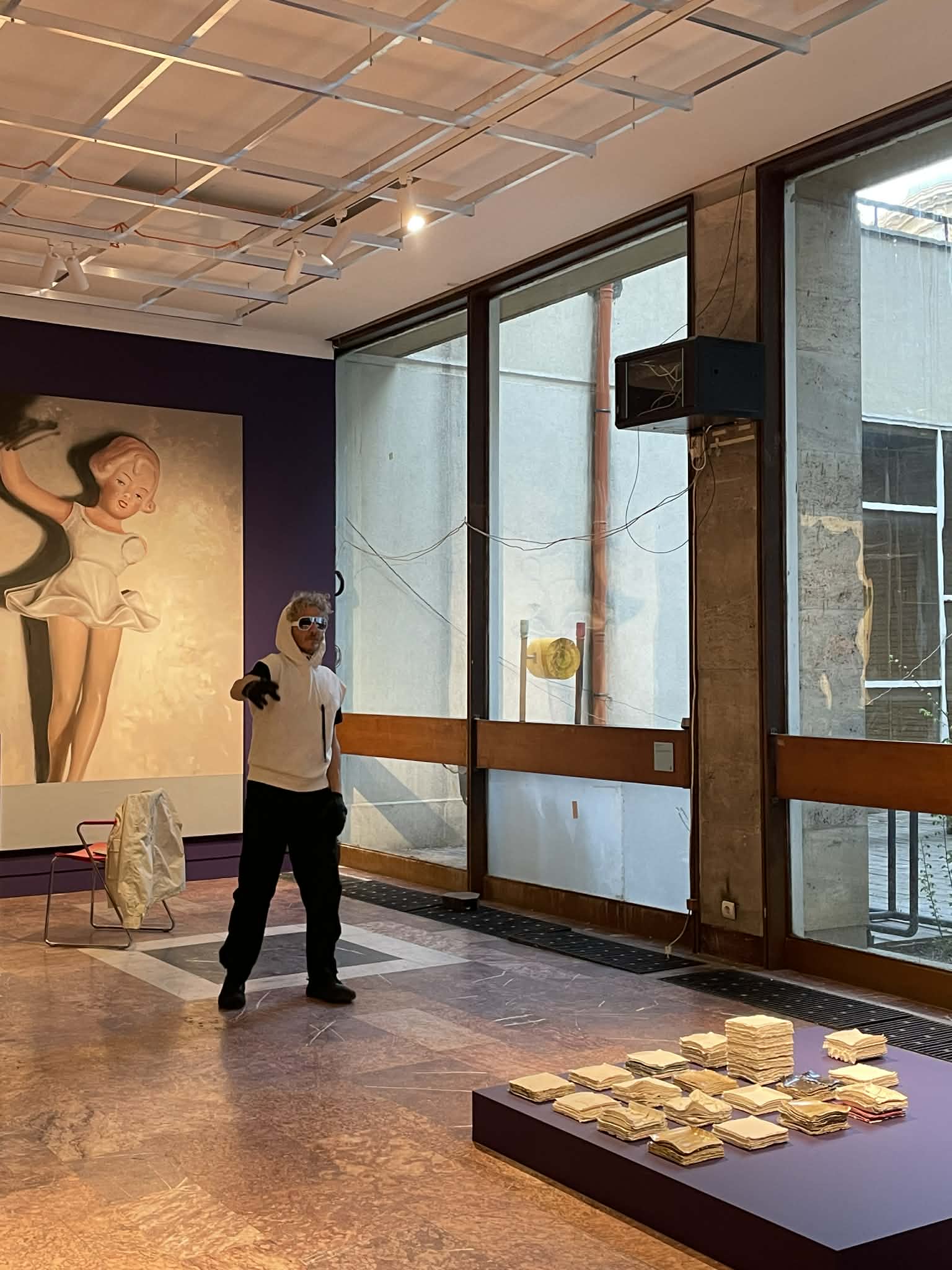 performance tensiuni in ritm, sac mincu, curatorial