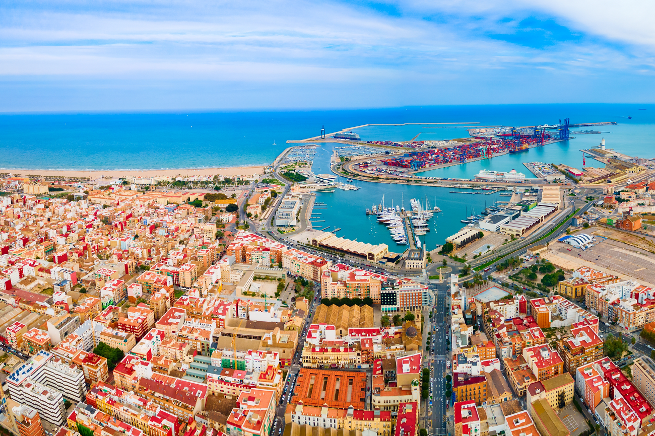 valencia, port, shutterstock, curatorial