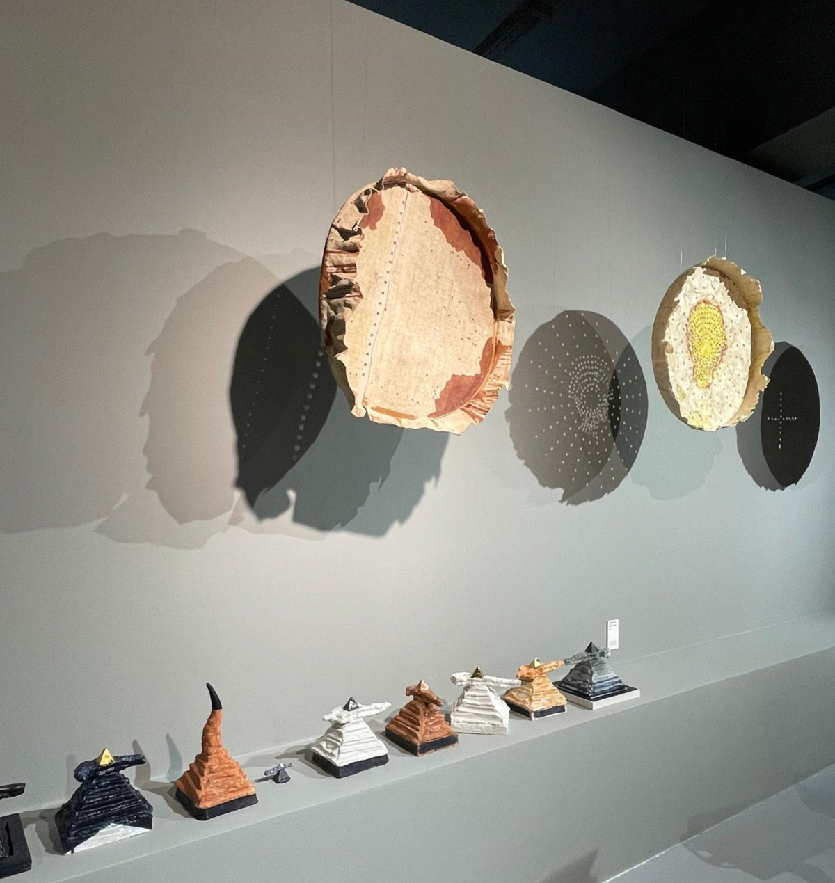 titu toncian, mnac, curatorial