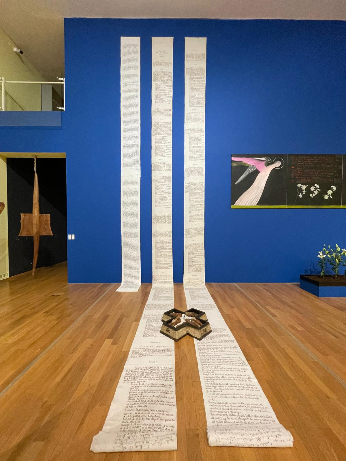 cruci îndoite. o retrospectivă victoria și marian zidaru 1, curatorial