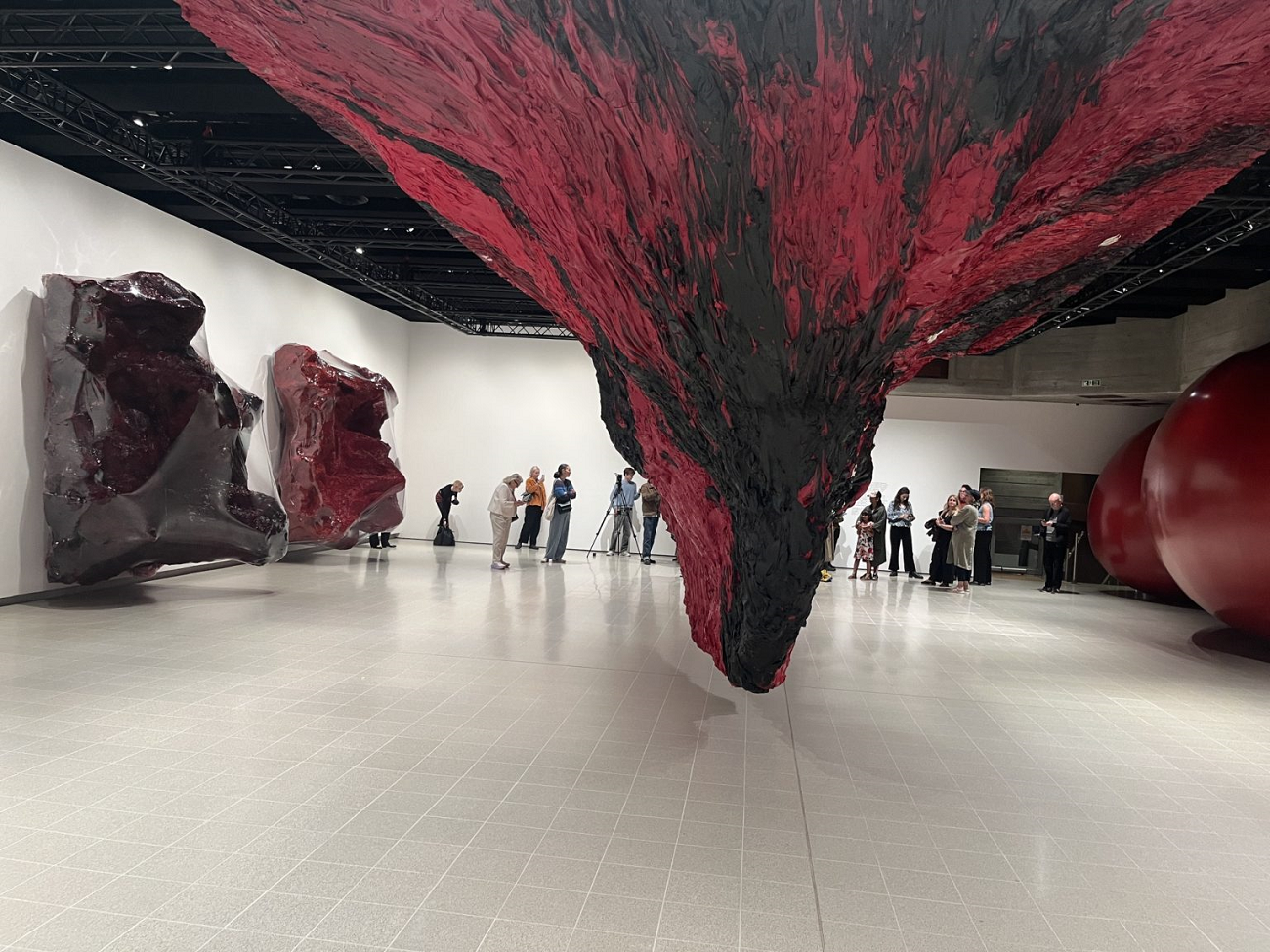 anish kapoor, mount moriah at the gate of the ghetto, hayward gallery