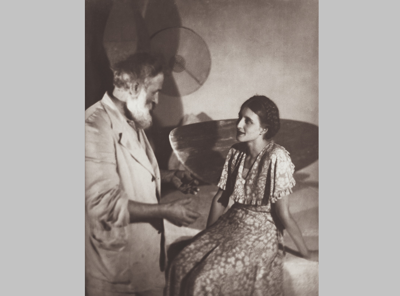 brâncuși și marthe lebherz în atelier cca. 1930 © centre pompidou, mnam cci, dist. grandpalaisrmn georges meguerditchian