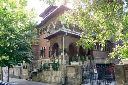 casa madrigal 1