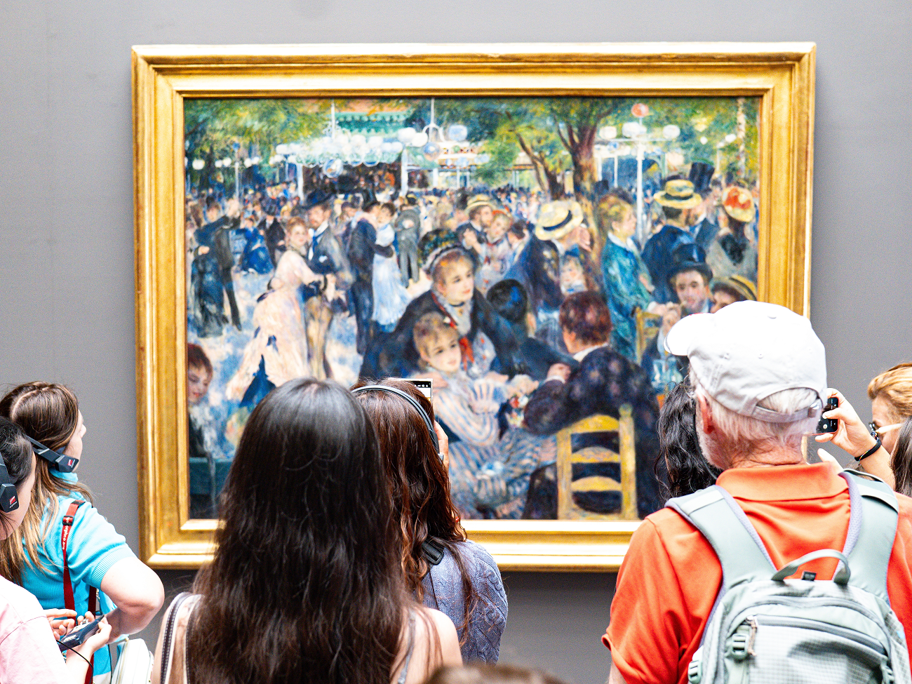 pierre auguste renoir, dans la le moulin de la galette, shutterstock, curatorial