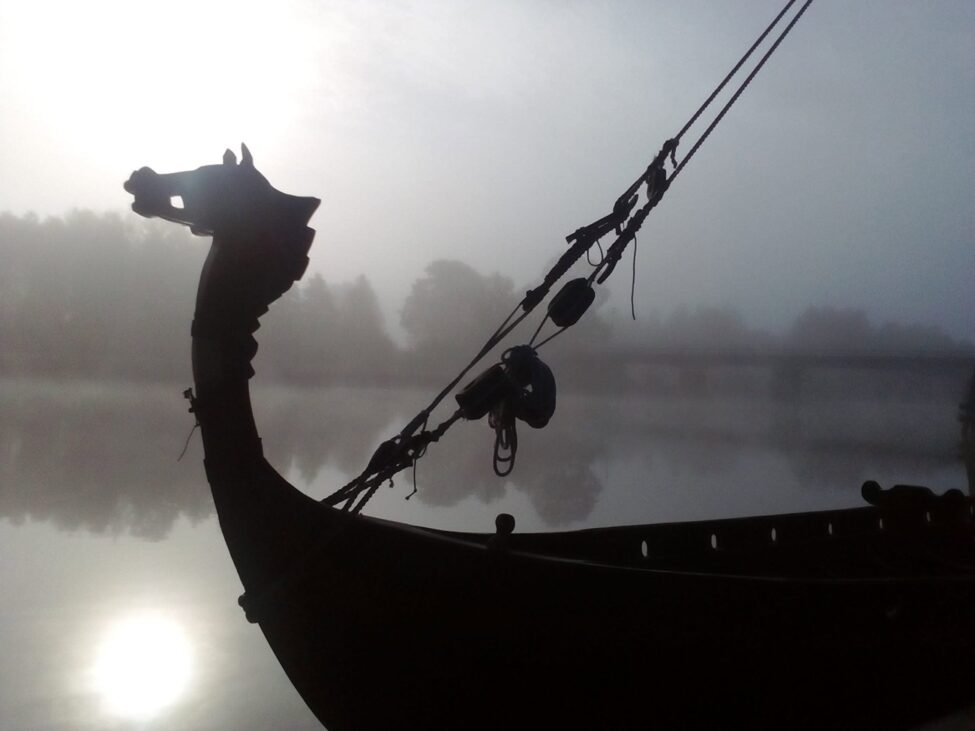 vikingaleden replica warship