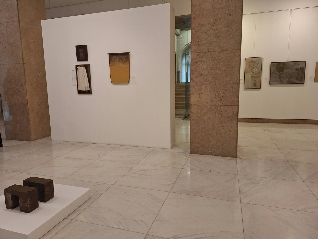 de garda5, curatorial
