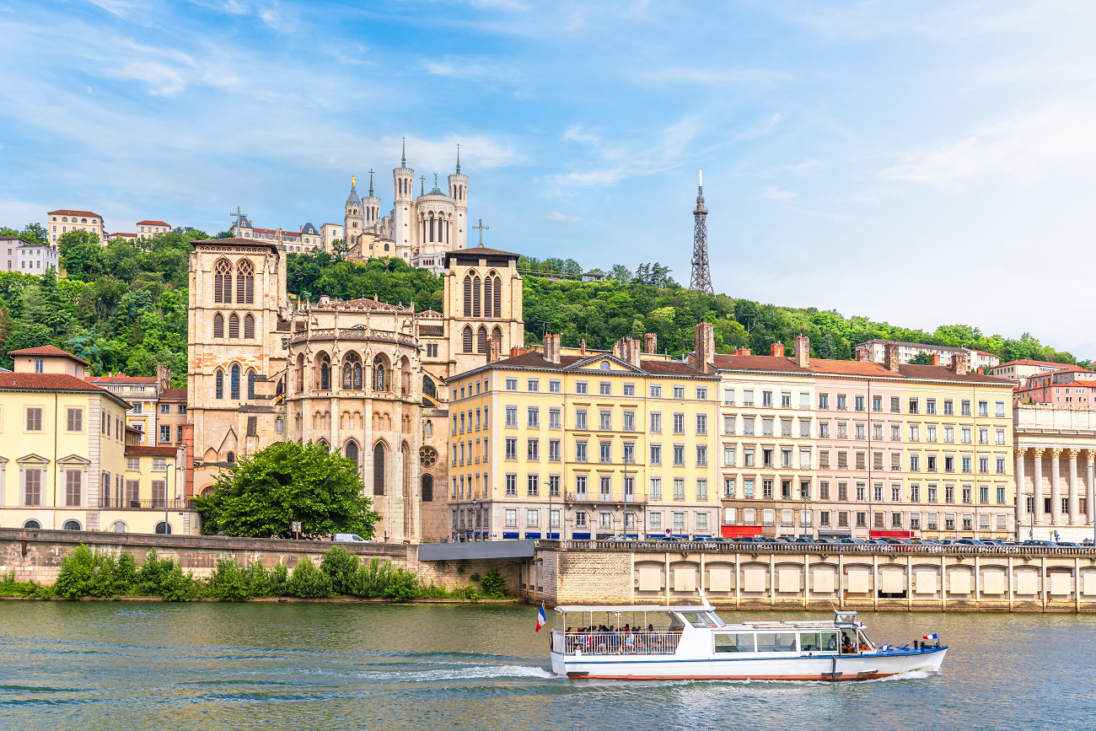 lyon, shutterstock, curatorial