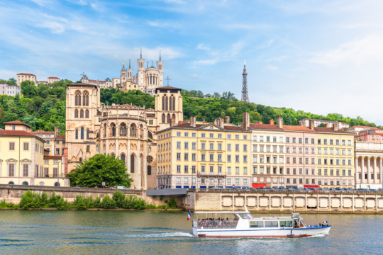lyon, shutterstock, curatorial