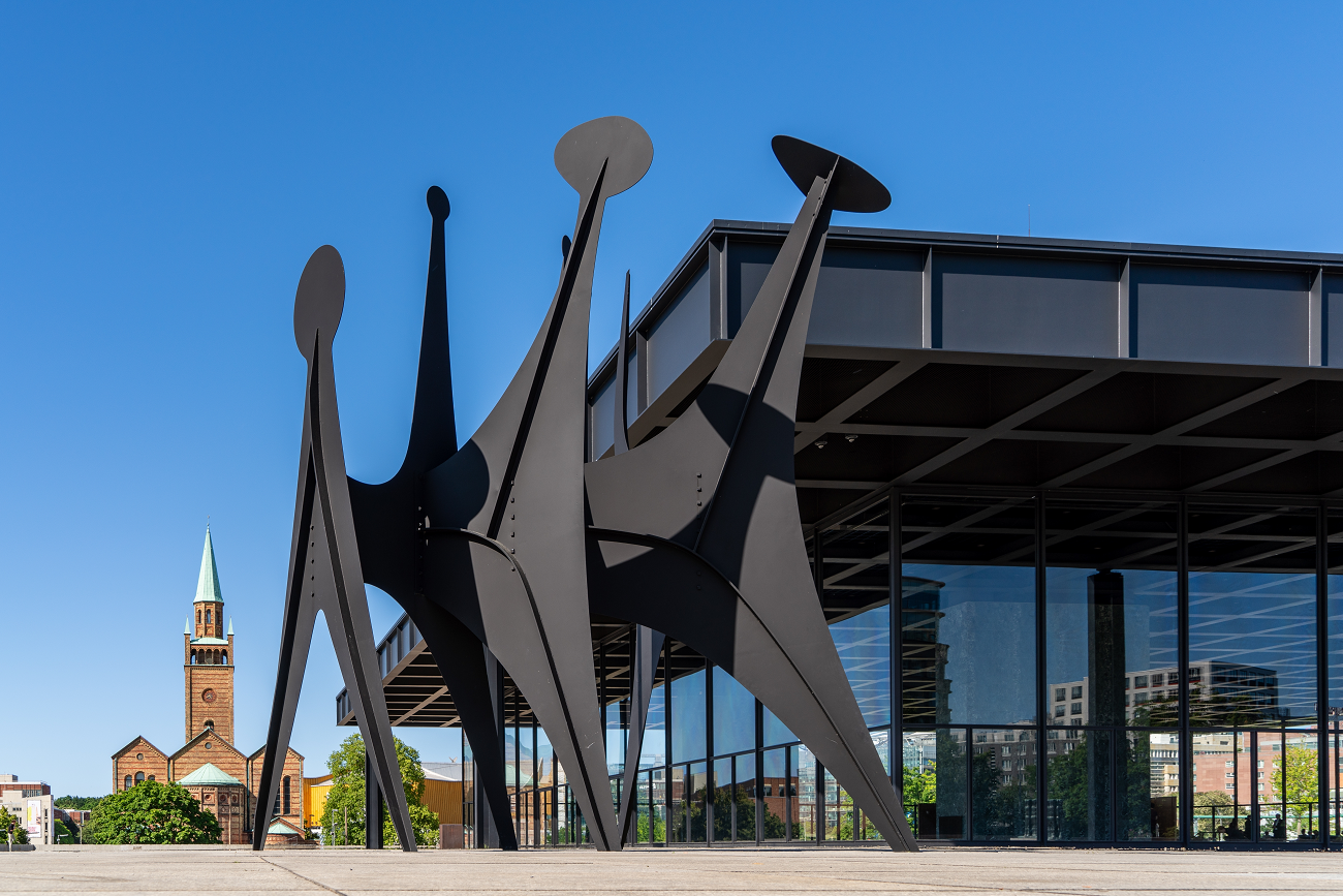 neue nationalgalerie, berlin, shutterstock, curatorial