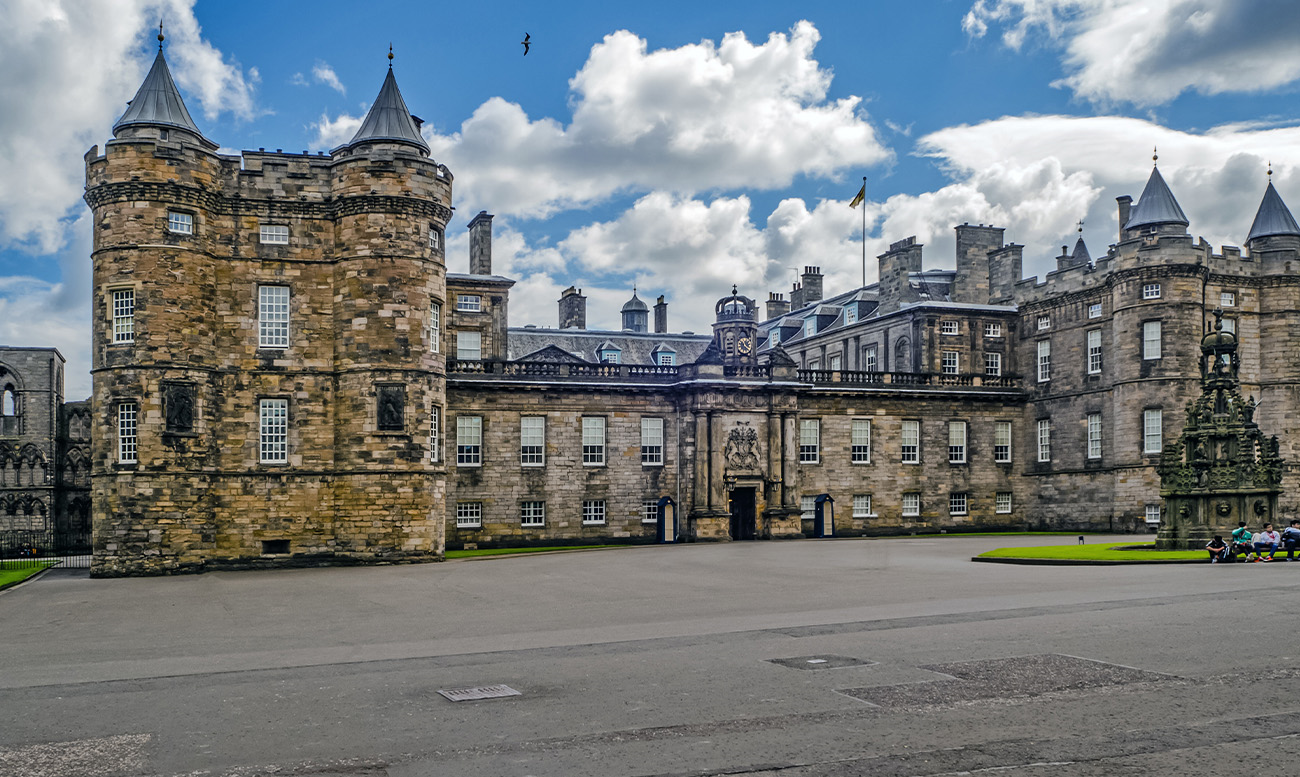 palace of holyroodhouse