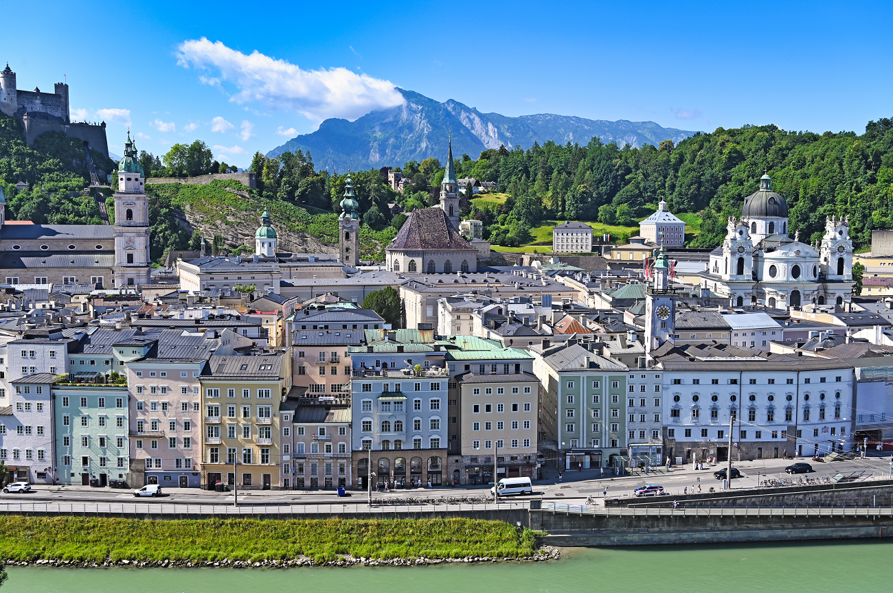 salzburg, shutterstock, curatorial 1