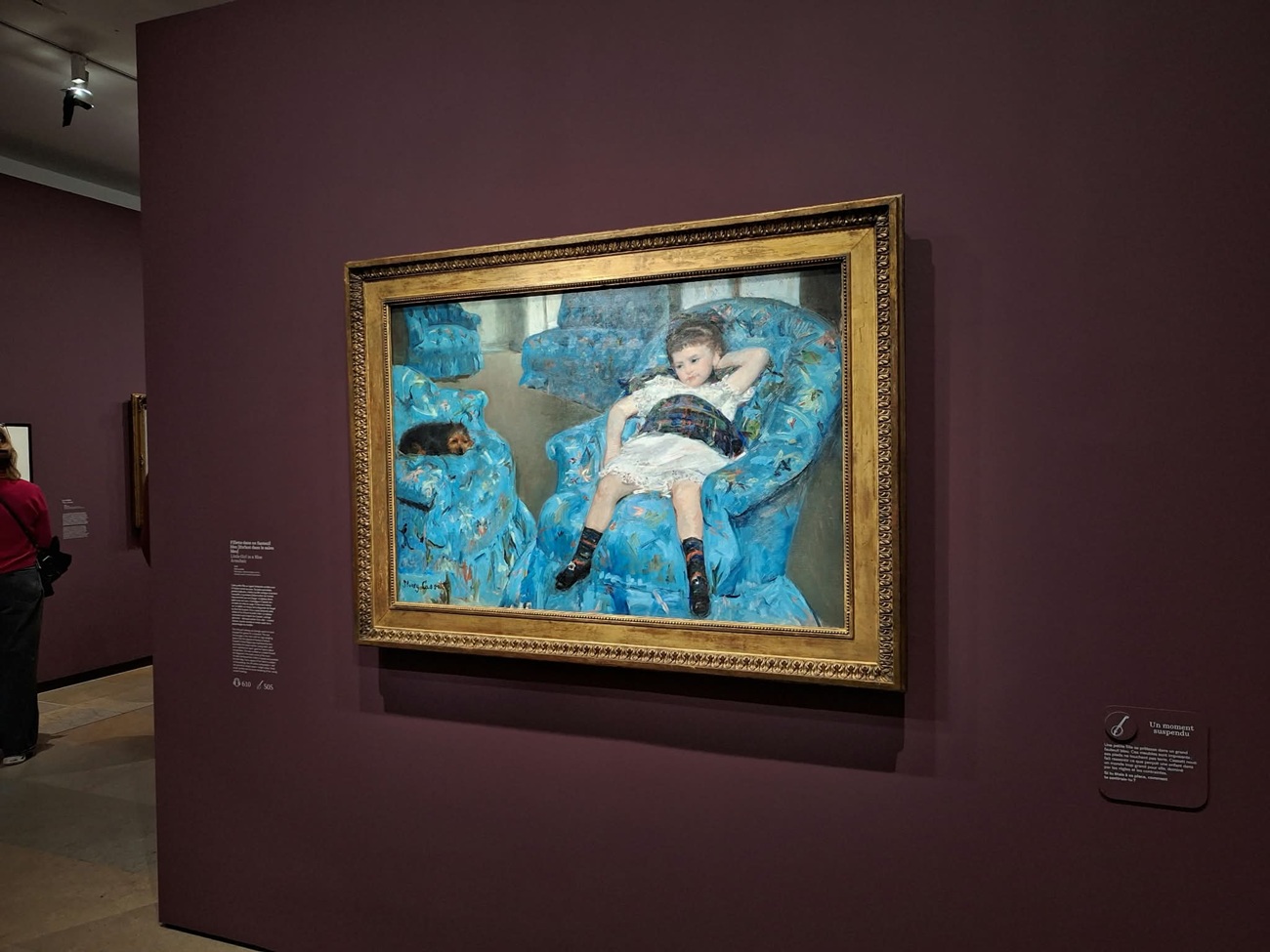 fillette dans un fauteuil bleu, mary cassatt, curatorial