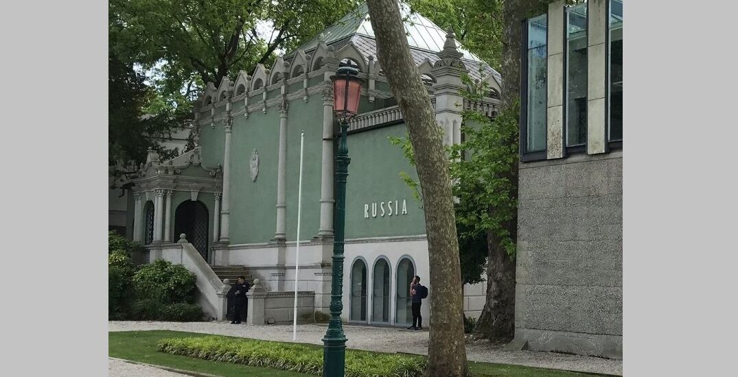 Rusia revine la Bienala de la Veneția. Controverse iscate de mai multe participări